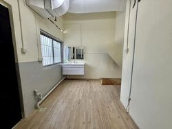 Senang Crescent (D14), Factory #617479941